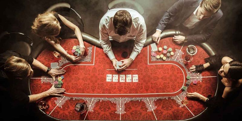 Hướng dẫn cách chơi bài Poker Texas chi tiết theo 4 vòng