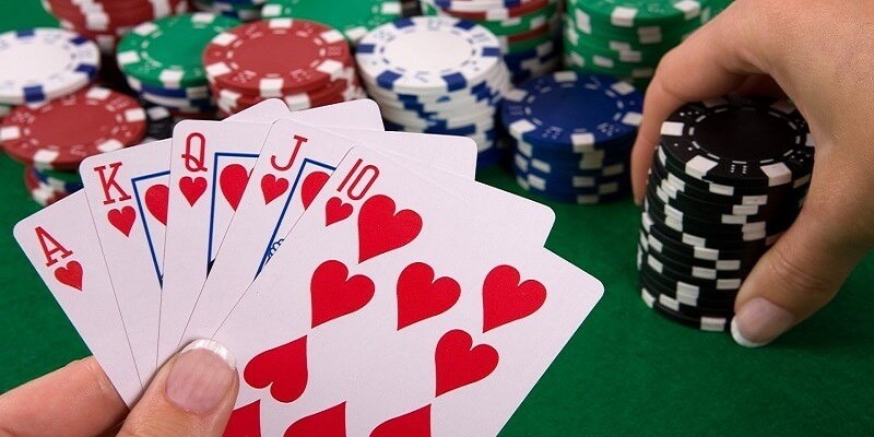 Kinh nghiệm chơi Thùng Phá Sảnh Poker