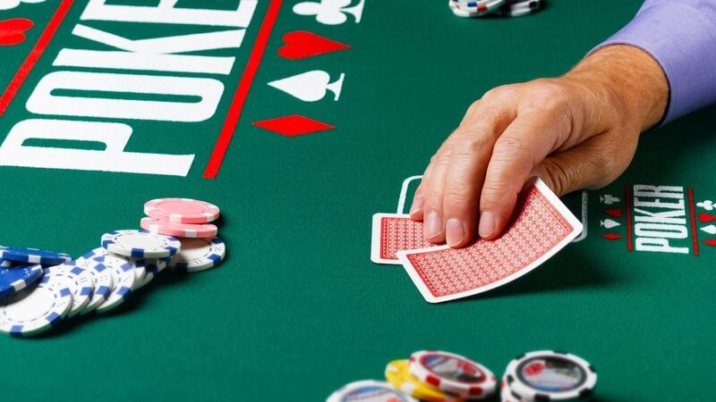 Khám phá luật chơi Poker 5 lá